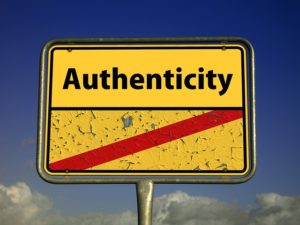 introwertiert Schild authentisch sein
